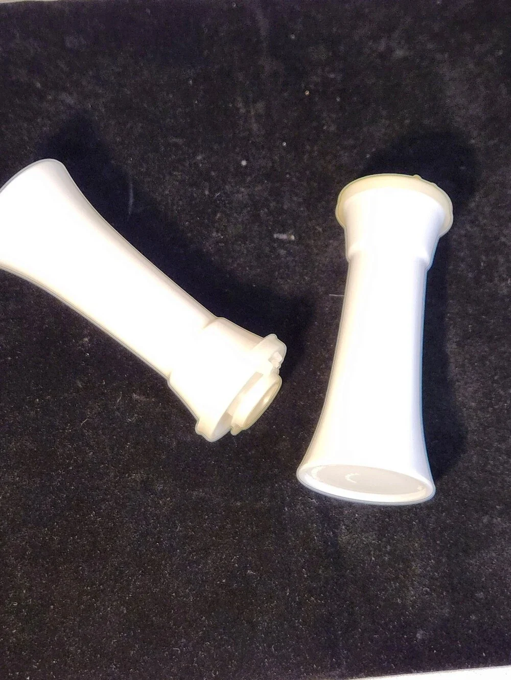 Tupperware White Salt & Pepper Shaker Set